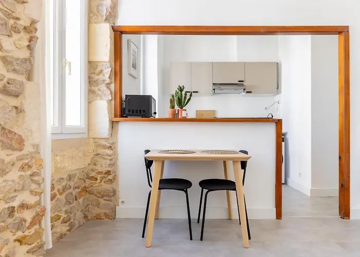Charming Apartment For 2 People
