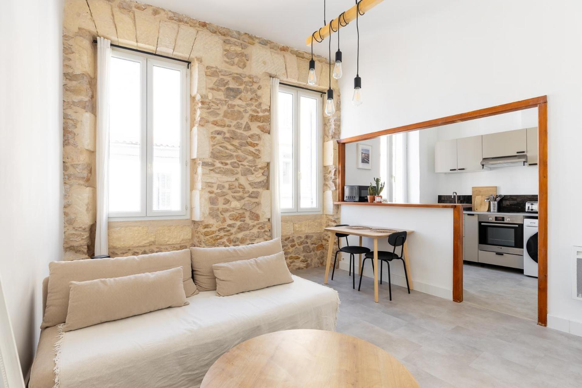 Charming For 2 People Apartment Marseille